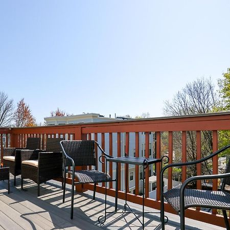 Amazing Family-Friendly And Group-Friendly Accommodation #Thebackdorch Boston Exterior foto